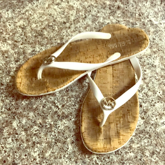 MK Sandals! - Picture 1 of 5